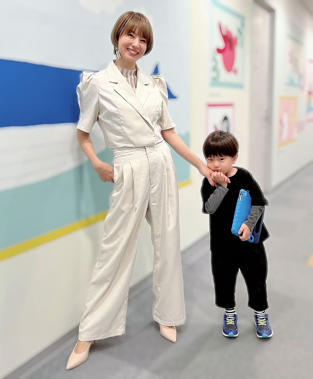 鈴木亜美42歳、次男の”顔出し”2Sを披露！あまりの可愛さにファンは悶絶