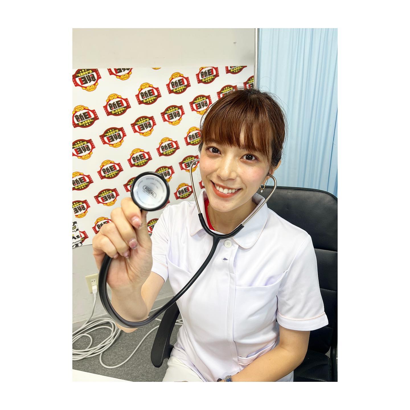 三谷紬さんのナース姿にファン悶絶「毎日通院したいです」