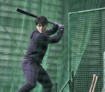 日ハム・清宮幸太郎が自主トレ終了を報告⚾凛々しい姿にファンは期待大