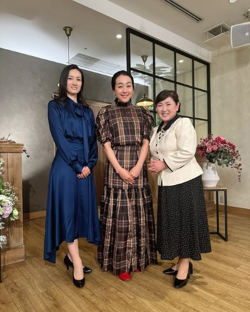元女子フィギュア・浅田真央、あの"アジア初五輪金＆トリプルアクセル生みの親"大先輩スケーターとの超豪華3Sが話題！