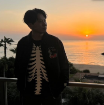 三代目JSB・山下健二郎がロケを満喫！「こんなに夕焼け似合う人いない🥲」