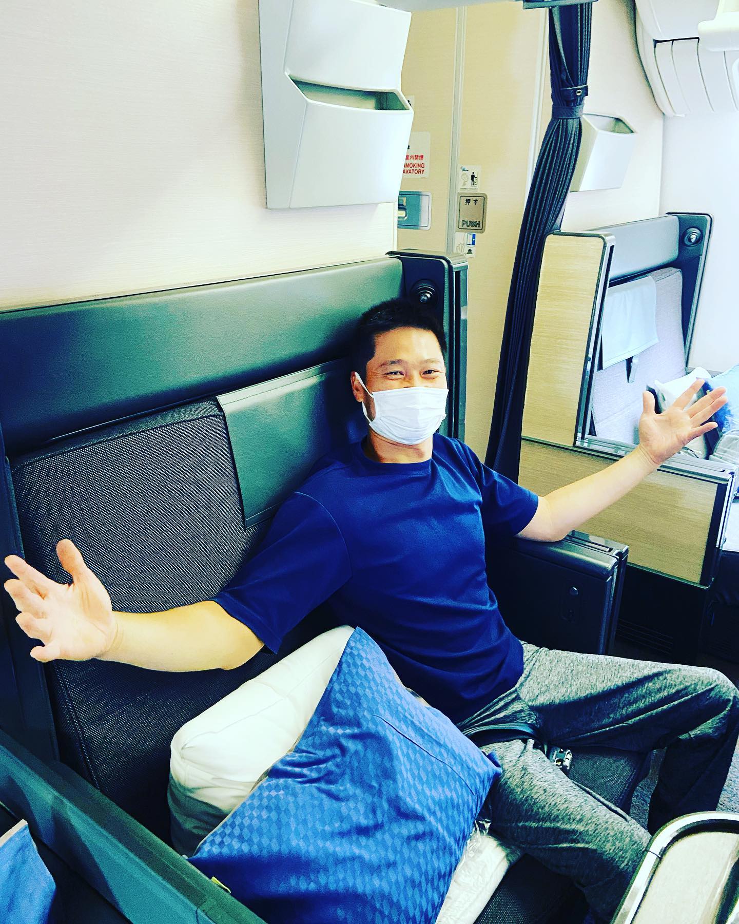 国枝 表彰式の前に引退報告✈️  ANAは「国民栄誉賞の受賞決定、本当におめでとうございます🎊」と祝福のコメント✨