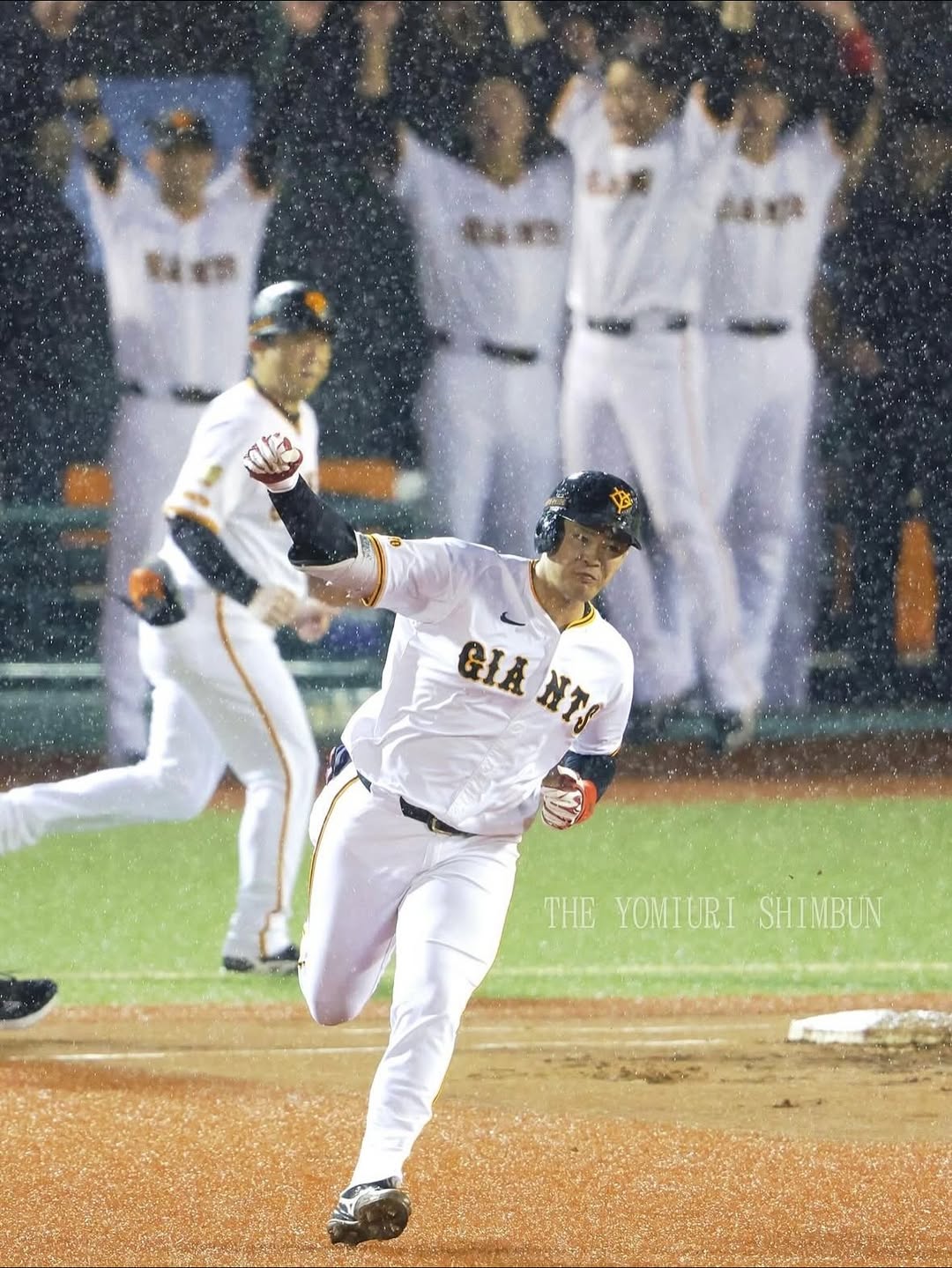 巨人・期待の大型新人がシーズン終了報告「すごい声援の中でプレー出来て幸せ」