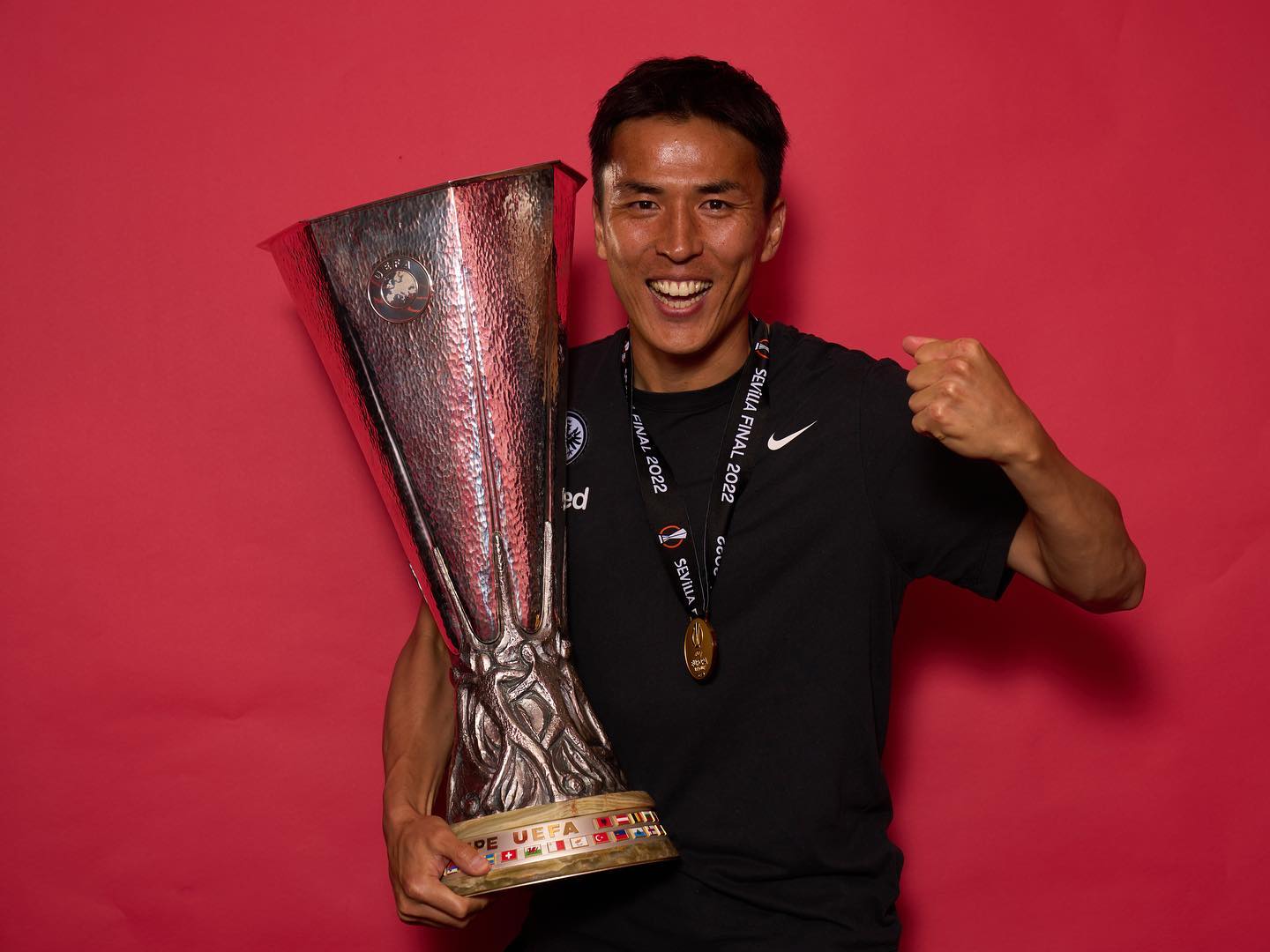 EL覇者・フランクフルトを支えた長谷部が2022年を振り返る🏆