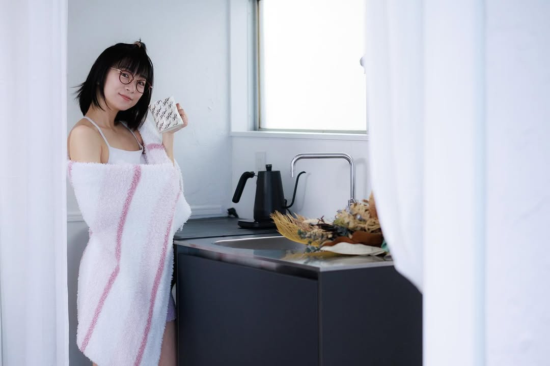 元祖メガネアイドル・時東ぁみが7月を振り返る！8月の予定も報告！