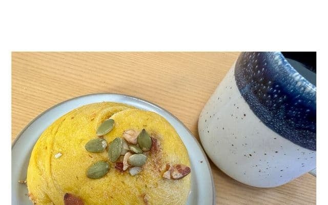 元モー娘。小川麻琴、かぼちゃ好きにはまさにパラダイスのようなベーグルを食す？！