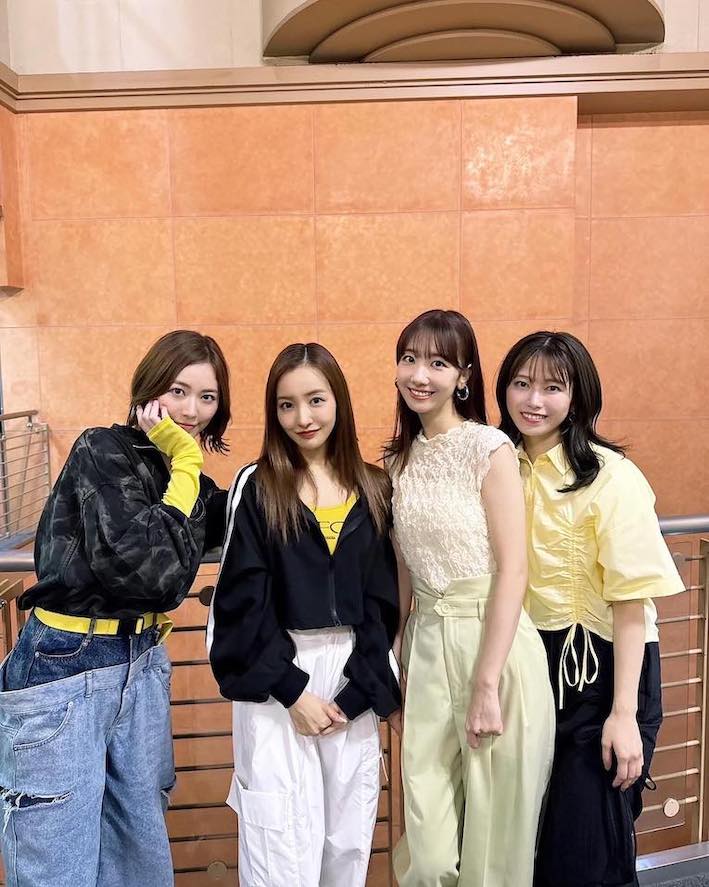 元AKB48が集結！柏木由紀が4人での写真を公開！