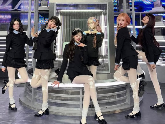 IVE、“白タイツ姿”で圧巻のスタイル披露「この6人が集まったの奇跡」