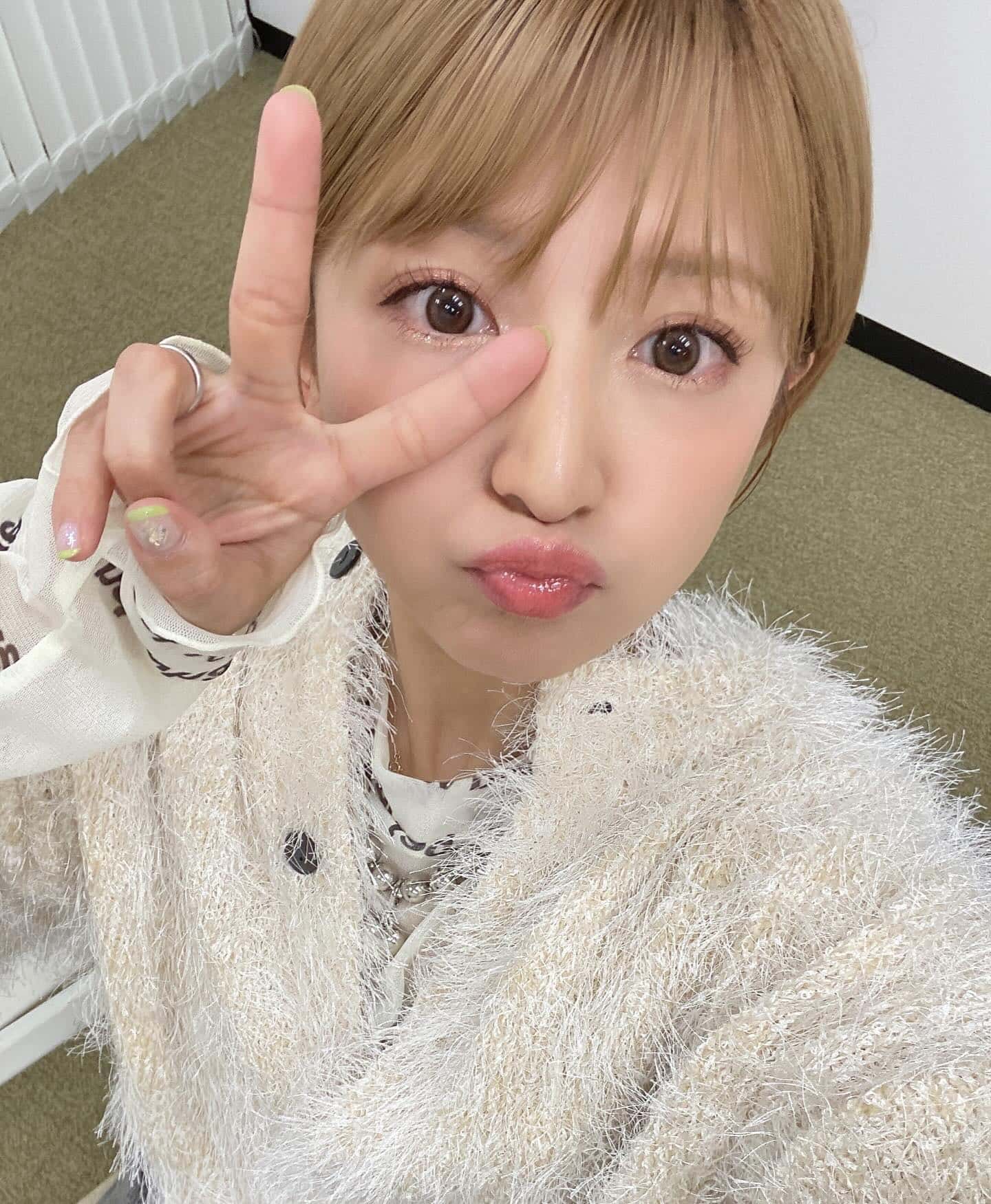 「相変わらず可愛すぎ💖😍」矢口真里の自撮りショット📸が話題に✨
