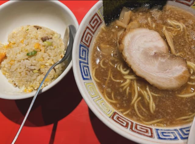 声優 江口拓也 ラーメンとチャーハンを食す！「青春の味」