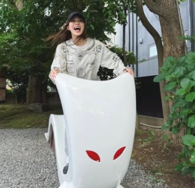 内田理央が妖怪達と楽しく戯れる！？