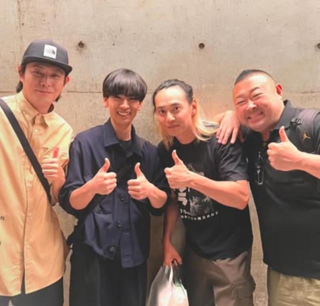 ないんずといろ・しゅーぞうと観劇 脇知弘、共演者との再会も