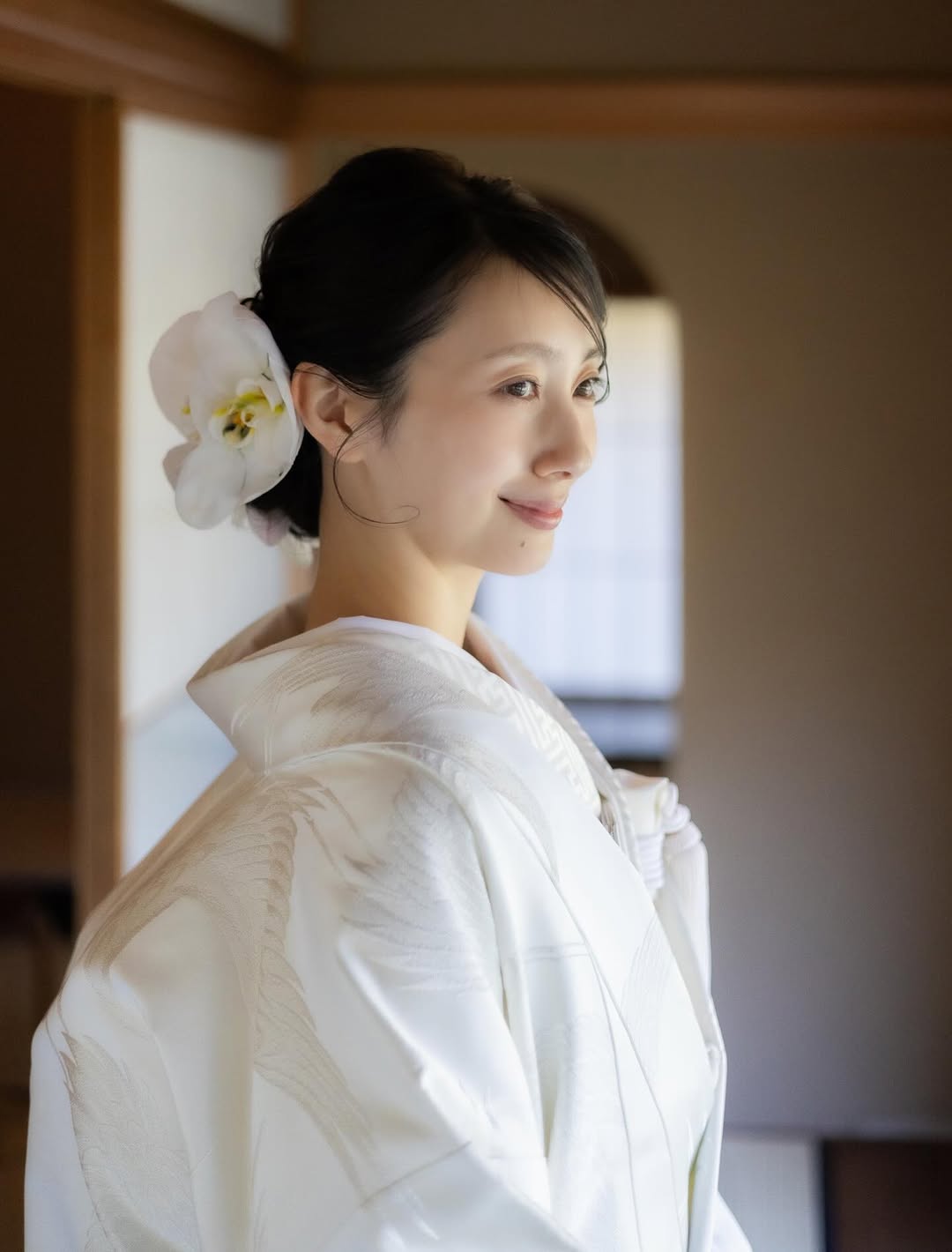 こんなの反則級…波瑠、凛とした白無垢姿を大公開