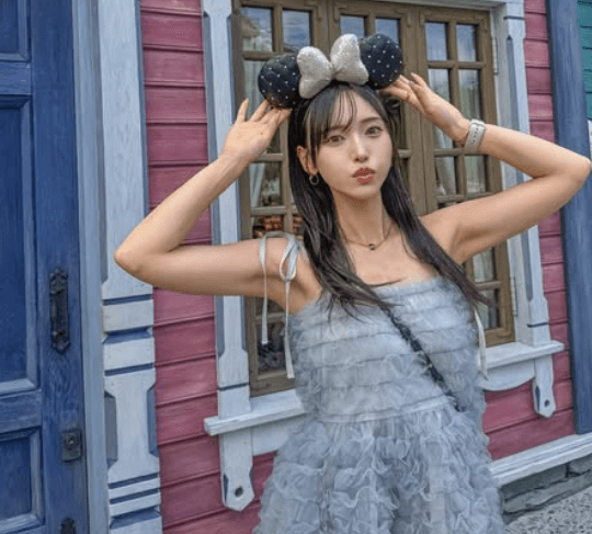 「ノースリーブでも暑かった」人気レースクイーン、夢の国にて”HOT・ショット”を公開！ファンガチ惚れ状態「超絶かわちぃAngel」