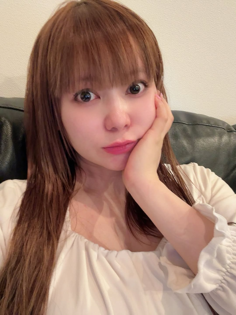 「今日は安静にひきこもります！」妊娠後期突入の中川翔子、美味しそうな手作り料理＆劇カワな自撮りショットでファン魅了！