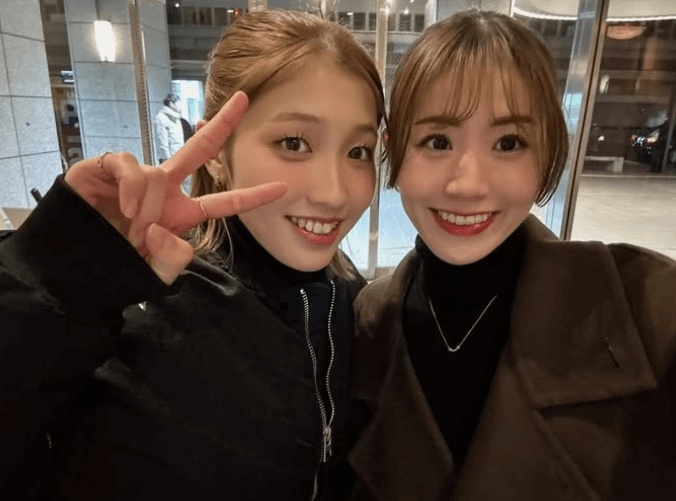 バドミントン美女、105万超フォロワーの”銀メダル美人選手”と魅せた2ショットにファン・ガッツポーズ！「こんなべっぴんさんとなら、何食べても美味しい」