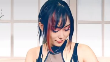 安川結花が“可愛すぎる”アルパカの赤ちゃんと共演！癒し動画にファン悶絶