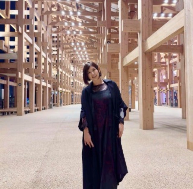 「気持ちのいい時間でした」絢香が万博会場の大屋根リング下で熱唱！