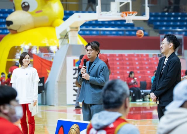 元サッカー日本代表の水野晃樹、Bリーグの試合に「やっぱりスポーツ観戦は最高」と歓喜