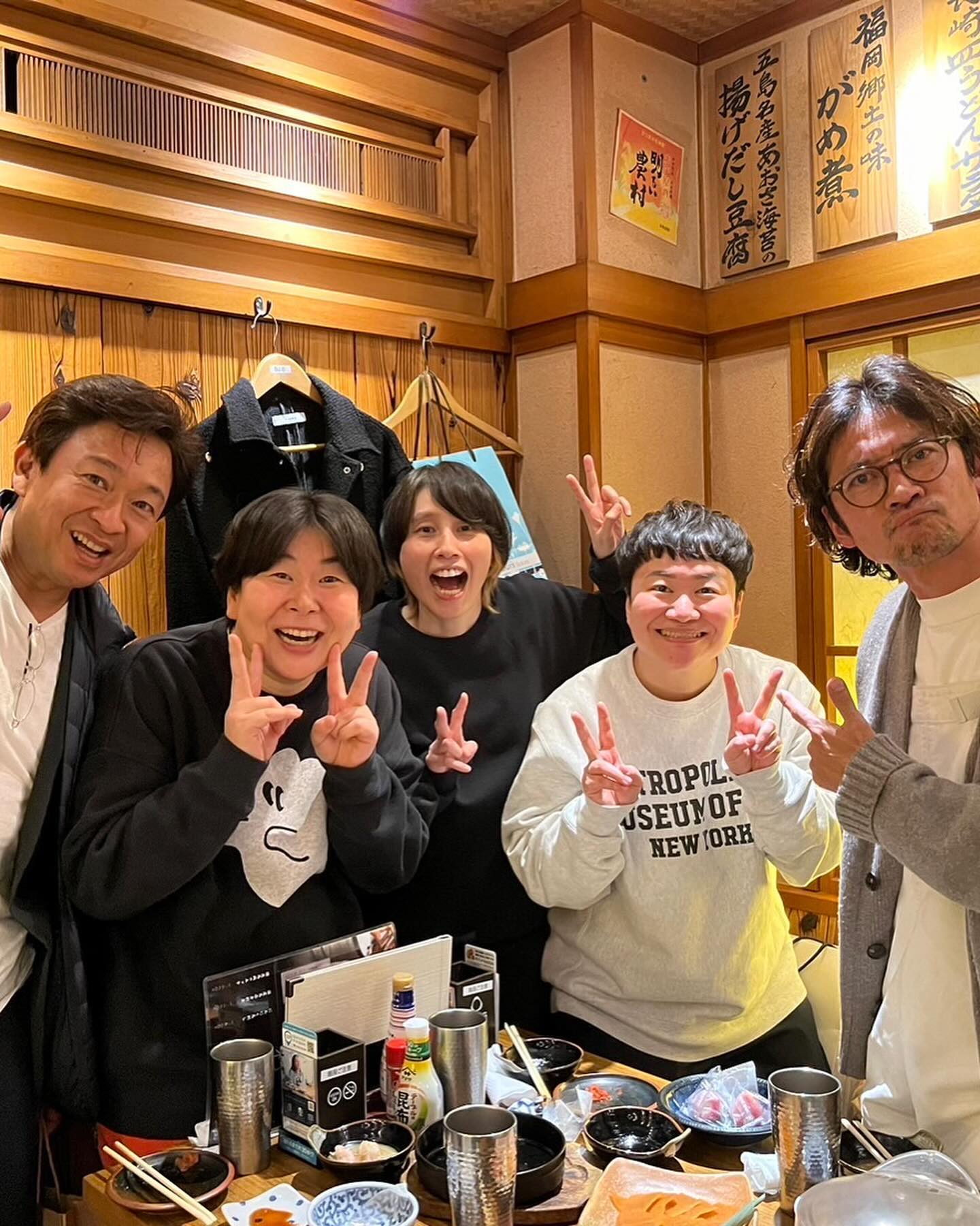 ハリセンボン・近藤春菜「最後の収録でした。」豪華集合写真を公開し話題に😭