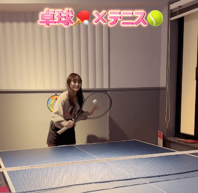 「顔面よすぎて内容が入ってこない」注目の卓球りんちゃん、”テニスラケットで卓球プレイ”ムービーに反響続出！