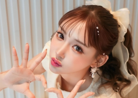 明日花キララ、バレンタイン投稿が大反響！手作りケーキ＆キュートな姿にファン悶絶！