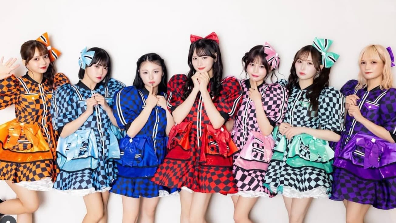 CANDY TUNE、新衣装はカッコ可愛いチェック模様！ | 話題の投稿