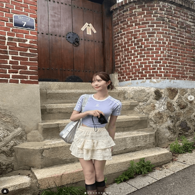 美人女優・松川星の妖精ミニスカコーデ！「可愛い＆美しい」で埋め尽くされるコメント欄に新規ファンも驚愕