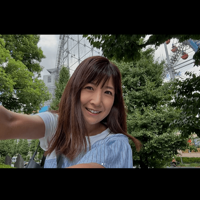 根本美緒が待望の自撮りを公開！自慢のボトムスもUP