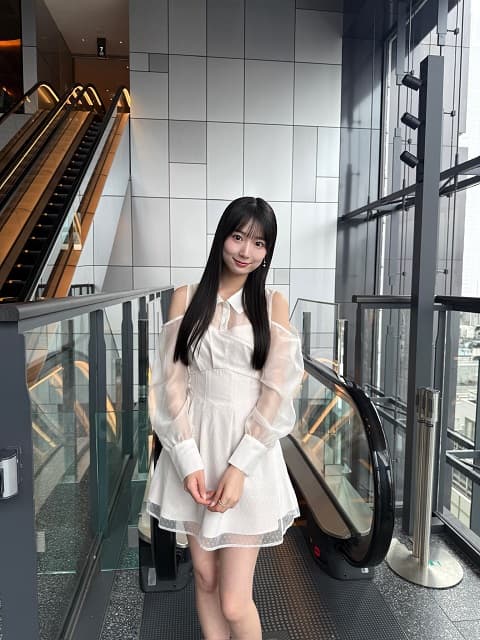 JKラウンドガール・百田汐里がファンからもらった洋服姿を披露！普段とは違う印象にファン「めちゃくちゃ可愛い」