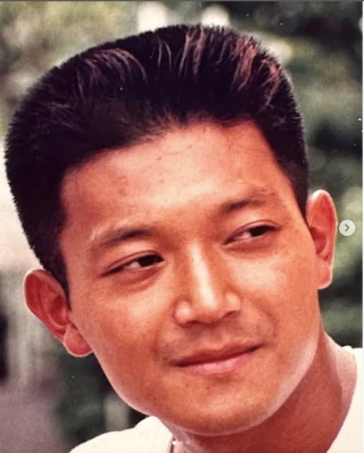 「あの頃アルバム」山口智充が昭和感溢れる若い頃の写真を公開！