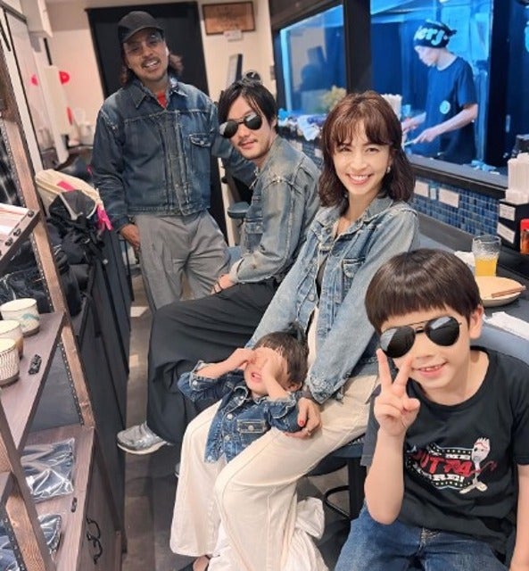 安田美沙子がデニムファミリーで休日を有効活用！