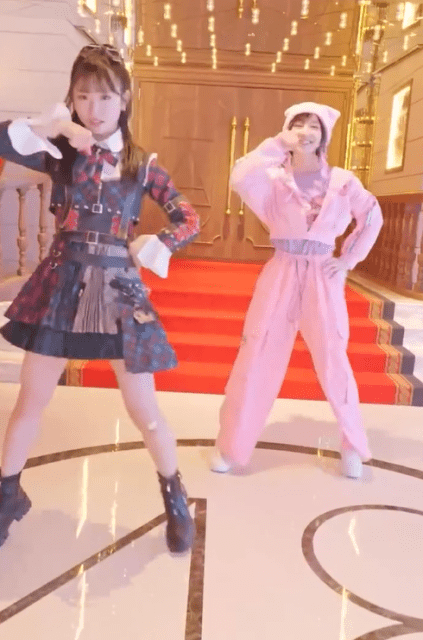 元AKB48・篠田麻里子、現役AKBのあのメンバーとコラボムービー公開！現役余裕!?なキレキレダンスが話題！