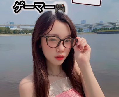 「可愛すぎますって〜」eスポーツゲーマーの美女、