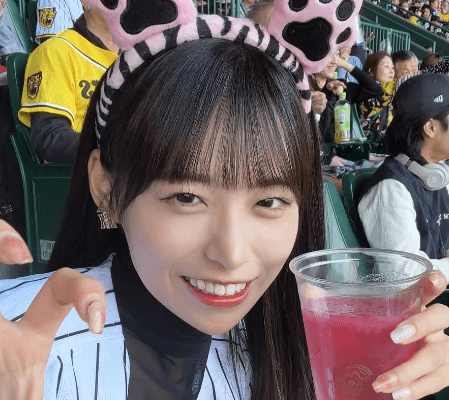 「可愛すぎるやろ！」野球美女子、肉球カチューシャをつけた”ガオガオポーズ”を披露！阪神ファン白熱「イェーイ勝利の女神様〜」