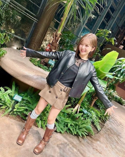 「ミニスカ似合いすぎ」AAA宇野実彩子、都会の小さなオアシスで披露した私服にファンから反響続々！