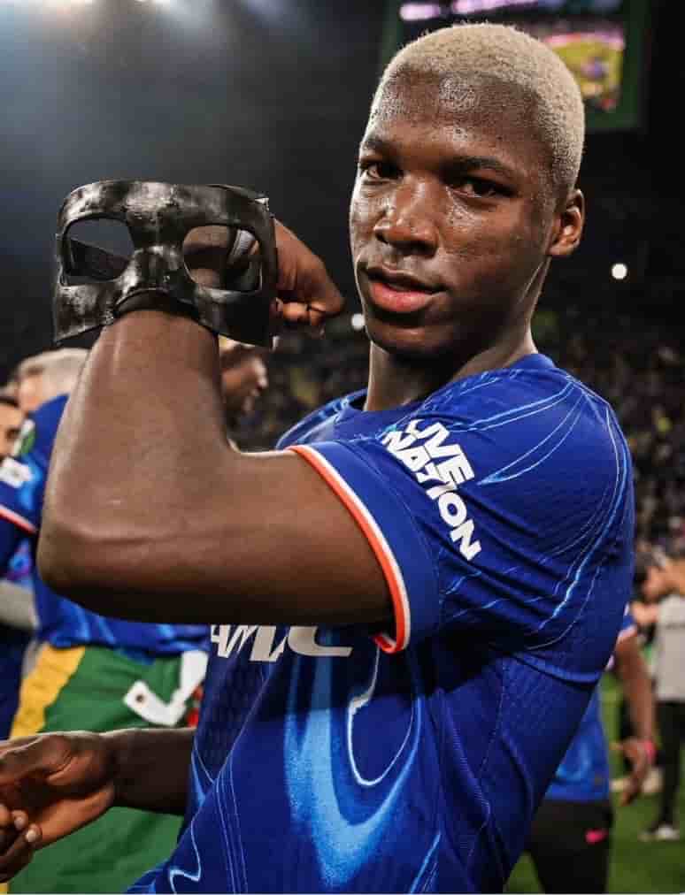 チェルシーがカイセドと契約延長交渉へ！内部準備を開始