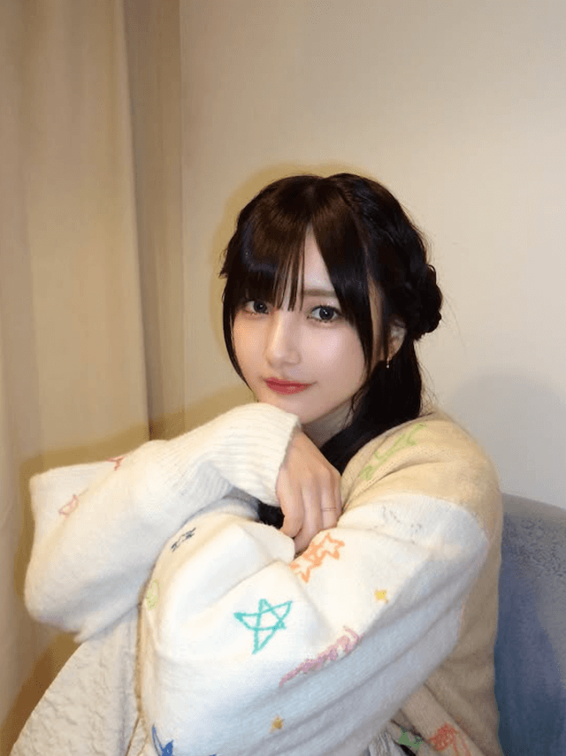 人気YouTuberかす、珍しい髪型を公開！「可愛すぎる」と話題に