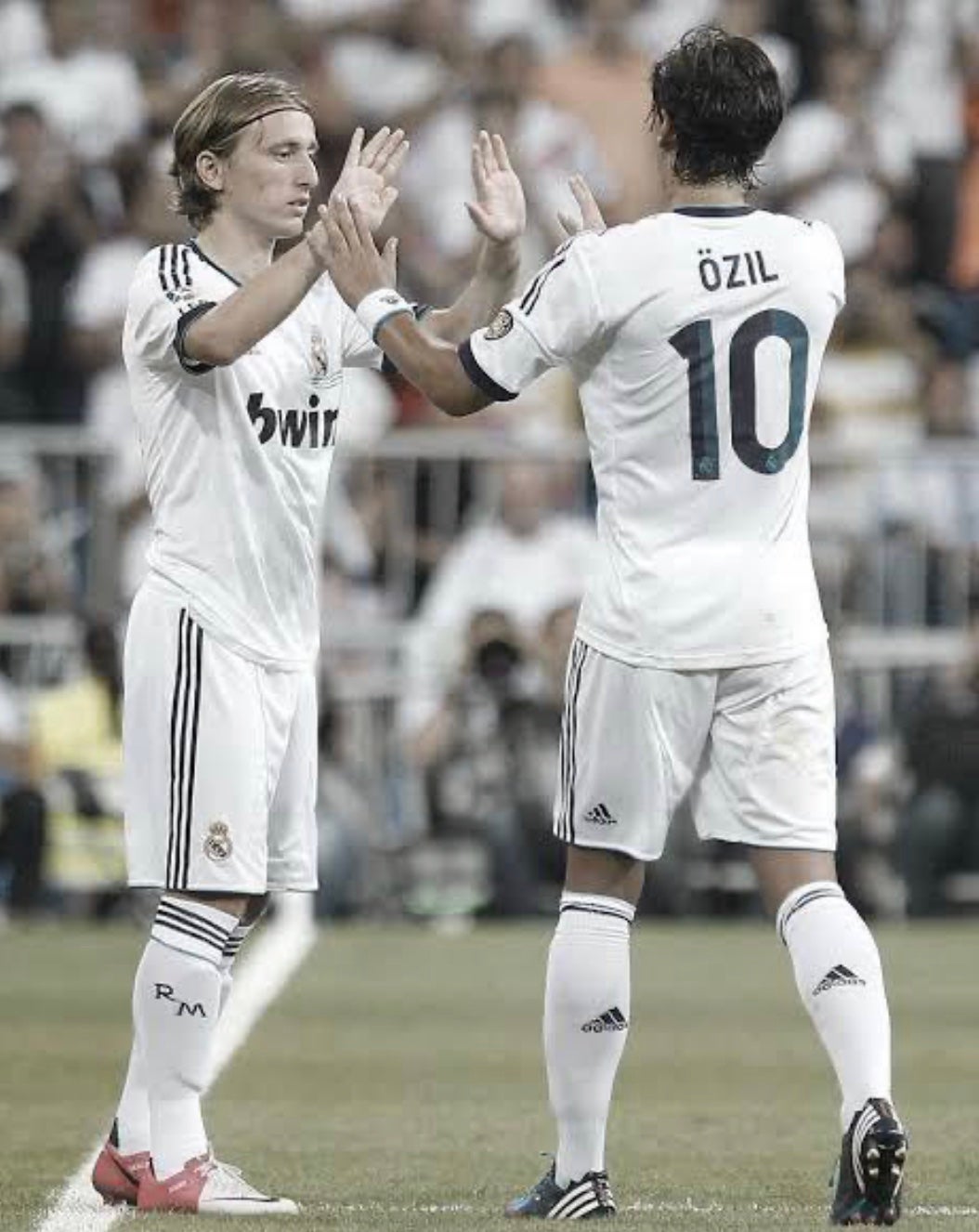 エジル、モドリッチに惜別のメッセージ「君のプレーは永遠に記憶に残る」