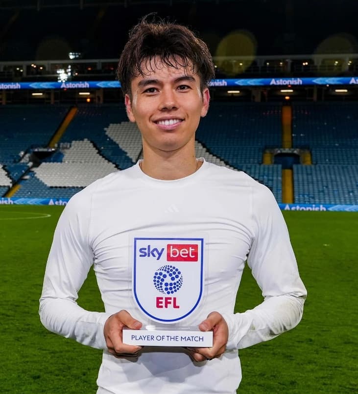 田中碧がプレイヤーオブザマッチに選出「勝利の笑顔が光る！」