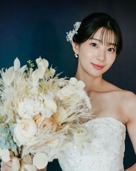 足立梨花 ホンモノカメラマンさんによるウエディングフォトから美しさが溢れ出る💐👰💖