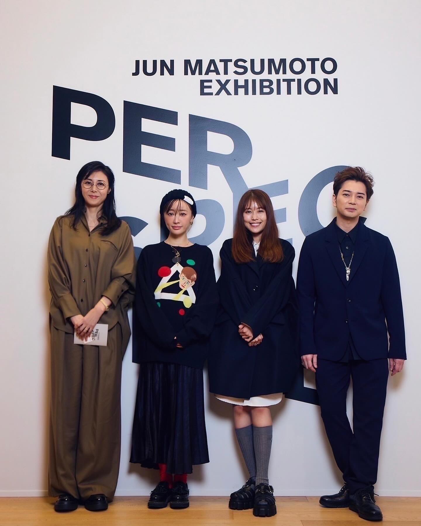 嵐・松本潤の初の展覧会に有村架純ら豪華有名人が続々！