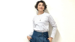 香坂みゆき、カジュアルコーデを披露！シンプルながら上品な着こなし