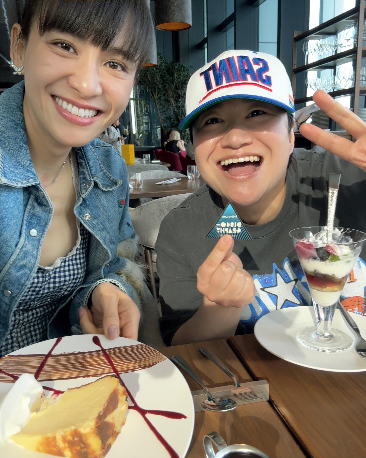 ハリセンボン近藤春菜、束の間のオフショットにあの人気アイドルが映り込み話題に