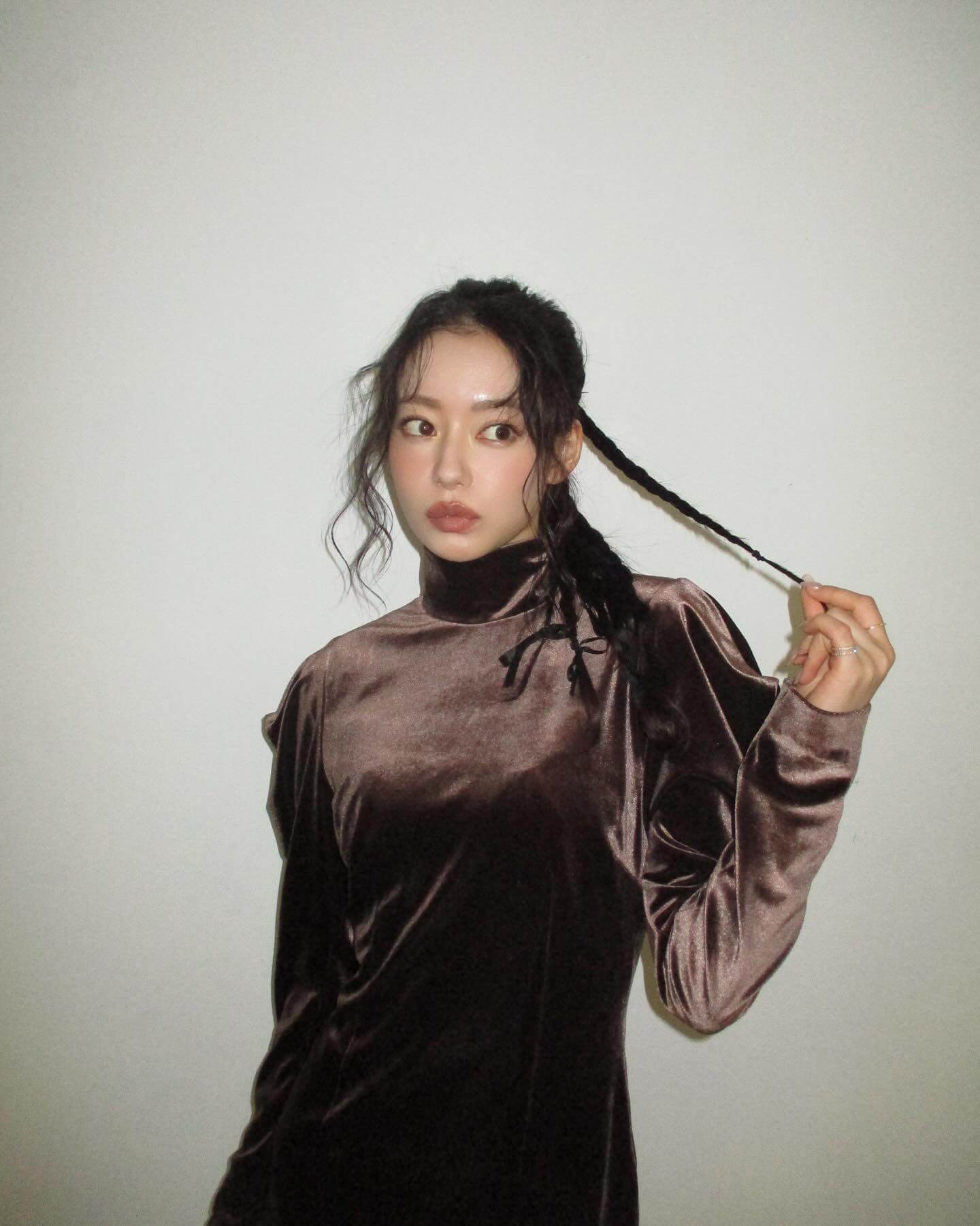 なごみ、大好きなブランドの洋服にパリで大興奮