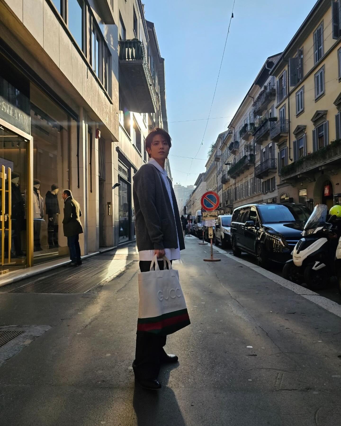 志尊淳がイタリアに🇮🇹✈️Newヘアスタイルも披露💇