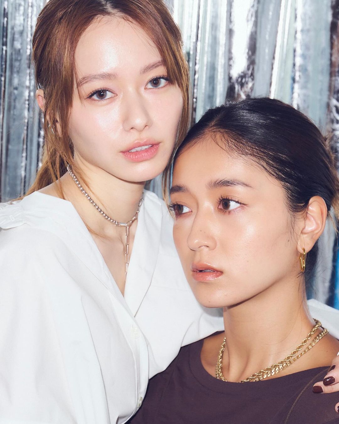 「最強コンビ」「透明感えぐい」山本舞香とあのギャルモデルの意外な2ショットにファン悶絶