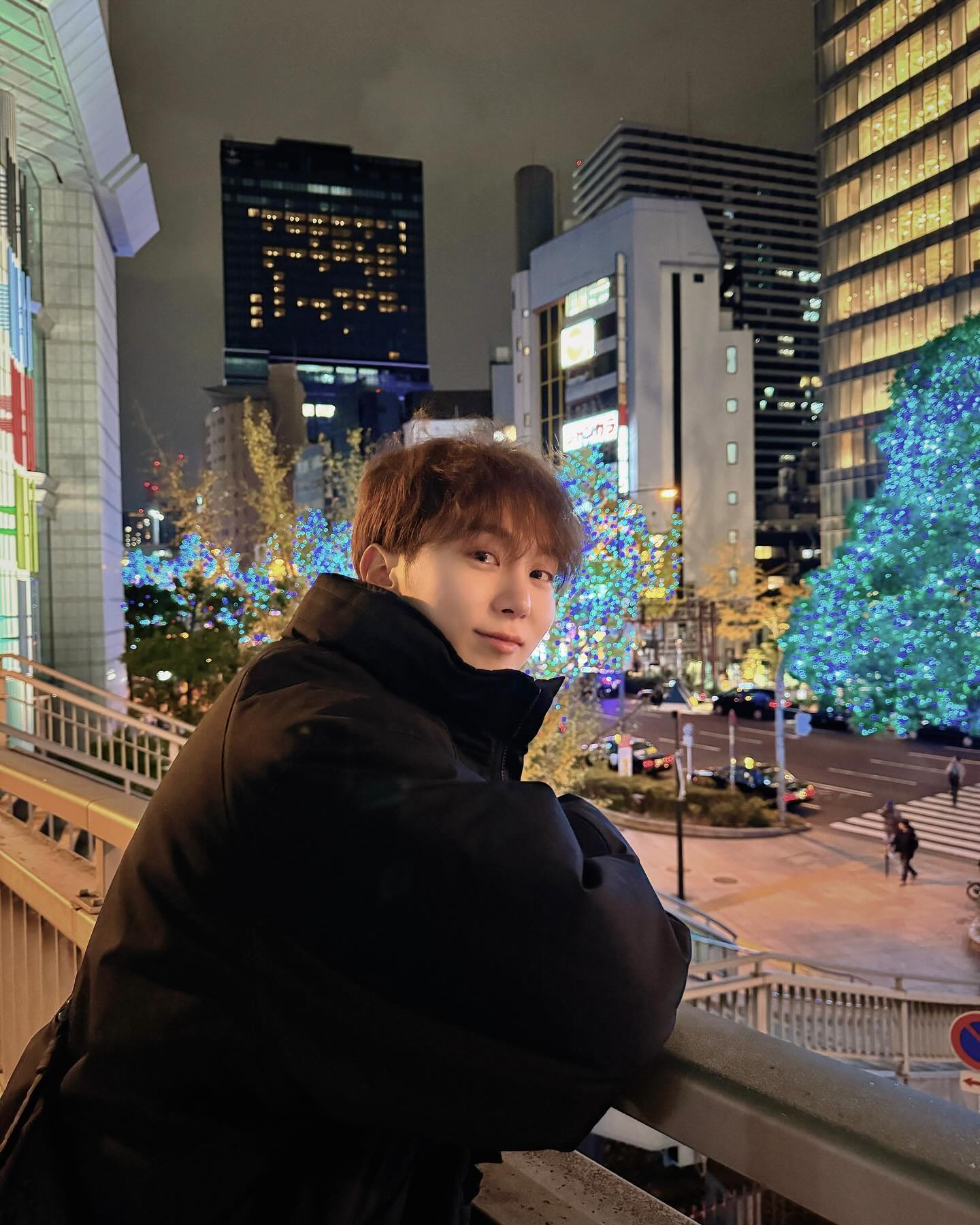 大人気韓国アイドルが大阪の街中に⁉︎💕「こんなん彼氏すぎる」