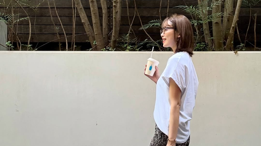 「スタイルいい」TBSアナウンサー・良原安美、美脚を披露！