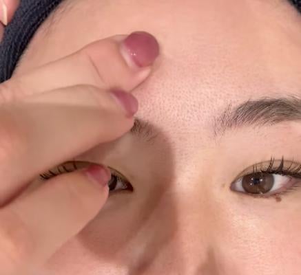 空手家・植草歩、美肌ケアの日常公開！「眉毛の手入れも頑張らなきゃ」